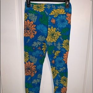 Women’s LuLaRoe multicolored floral leggings ONE SIZE